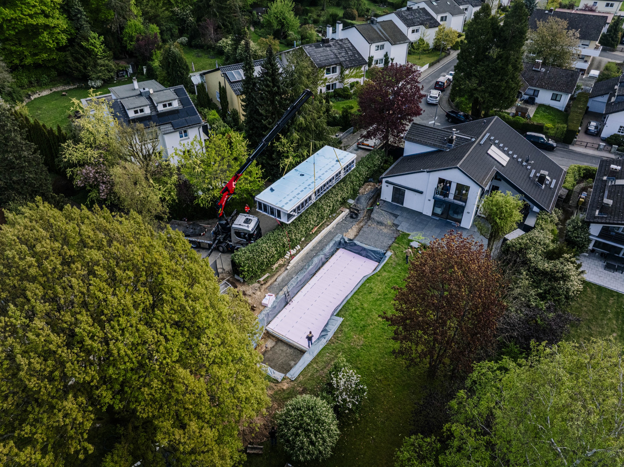 Anlieferung des Pools