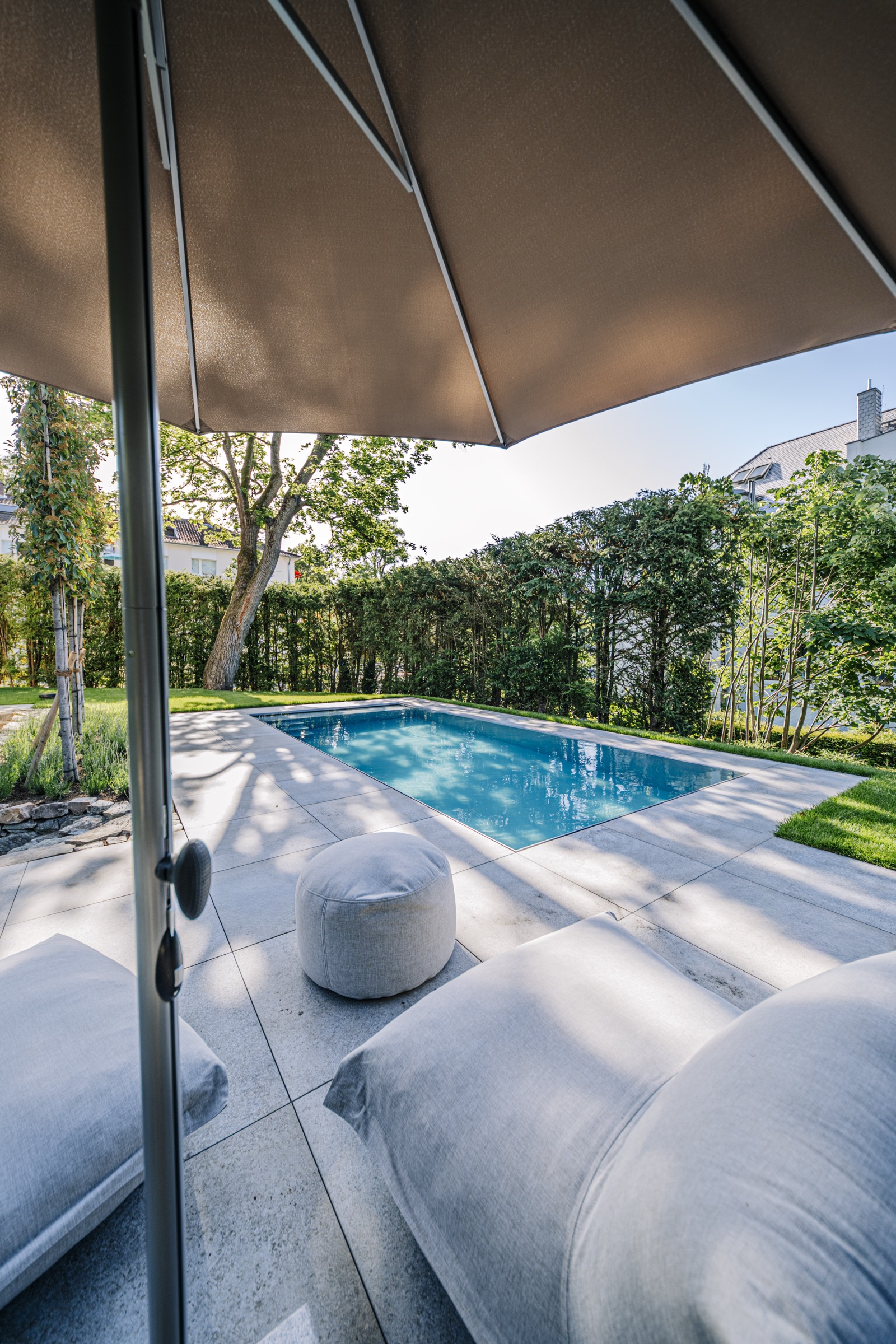 Projekt Bergparadies — Überlaufpool